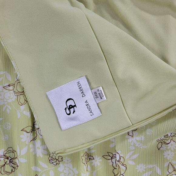 Sandra Darren Womens Suit Set 24W Green 2 Piece Jacket Floral Midi Skirt Career - Picture 12 of 16